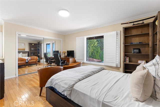 5005 Delita Place, Woodland Hills CA: https://media.crmls.org/medias/25f303c4-dcc1-4303-b478-e4941041d951.jpg