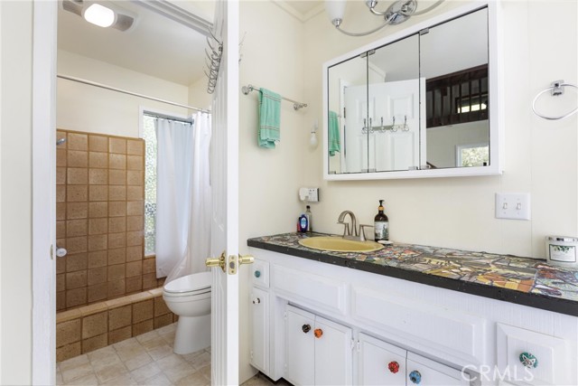 Detail Gallery Image 17 of 28 For 2499 Cowper St, Cambria,  CA 93428 - 1 Beds | 2 Baths