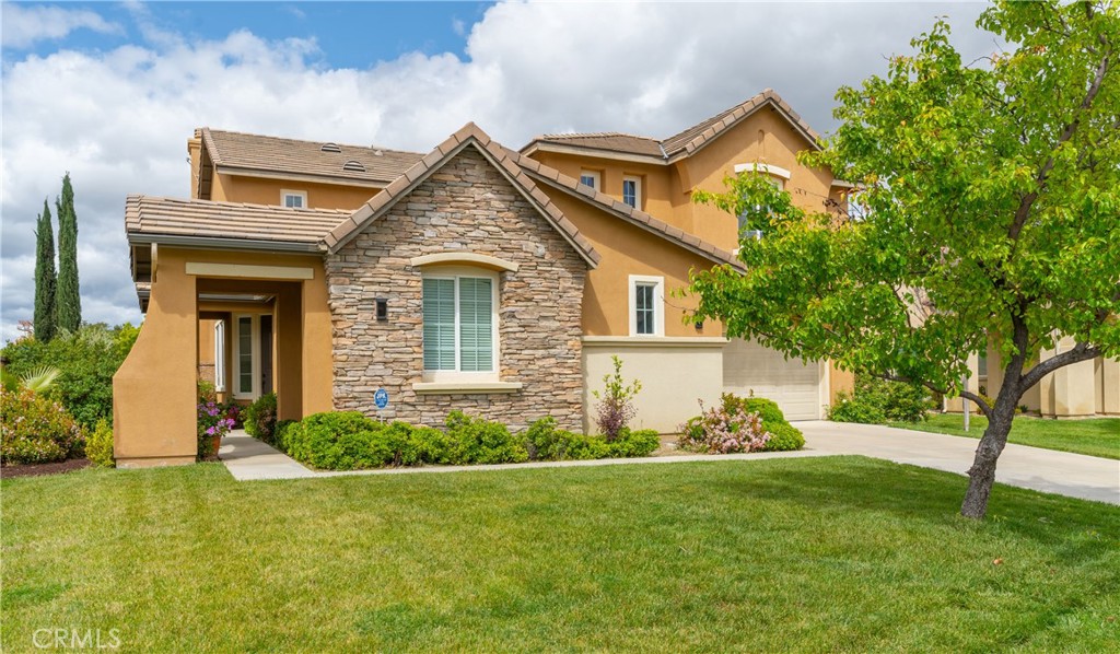  4 Bedroom Home For Sale