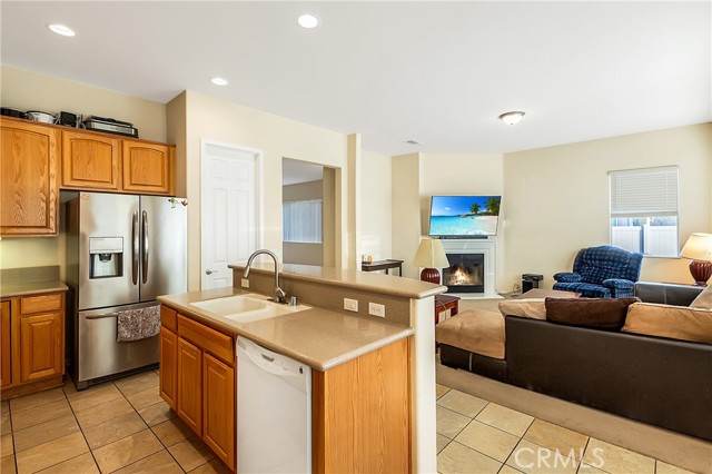 Detail Gallery Image 13 of 27 For 11002 Dandelion Ln, Apple Valley,  CA 92308 - 3 Beds | 2 Baths