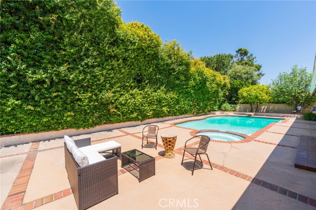 30243 Avenida Selecta, Rancho Palos Verdes CA: https://media.crmls.org/medias/25f5bb1b-810e-4a9a-84a5-6ed9040d07f4.jpg
