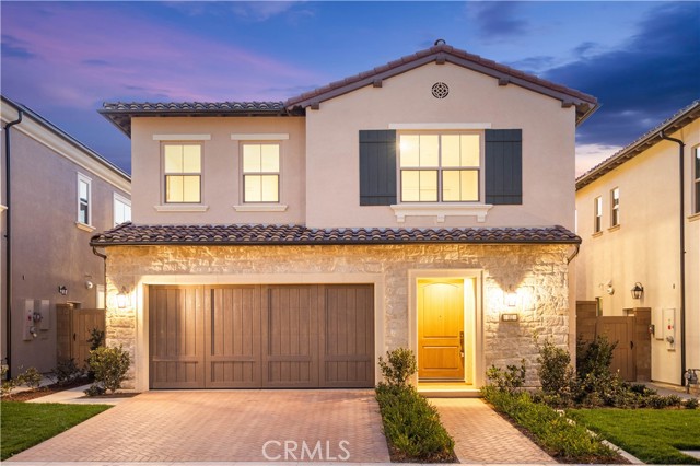 Detail Gallery Image 1 of 75 For 102 Glydon, Irvine,  CA 92618 - 3 Beds | 2/1 Baths