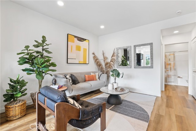 Detail Gallery Image 4 of 21 For 29 Bigsby Dr, Stanton,  CA 90680 - 2 Beds | 2/1 Baths