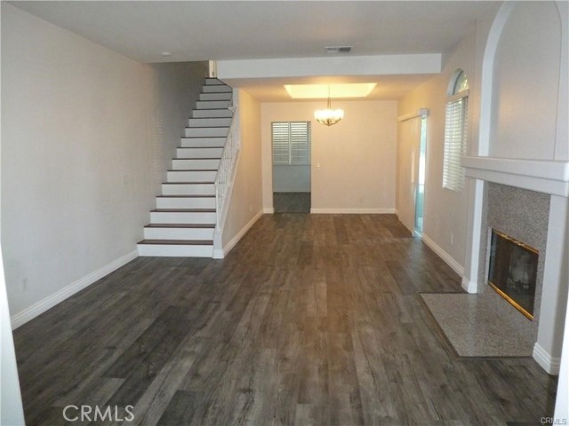 Detail Gallery Image 4 of 14 For 1888 Plaza Del Amo, Torrance,  CA 90501 - 4 Beds | 3 Baths