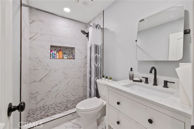 Detail Gallery Image 21 of 33 For 1911 W Vine St, Visalia,  CA 93277 - 3 Beds | 2 Baths