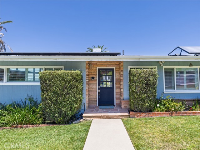 246 Via Los Miradores, Redondo Beach CA: https://media.crmls.org/medias/25f8e537-ea75-49c7-8740-d0b8d55ff9a5.jpg