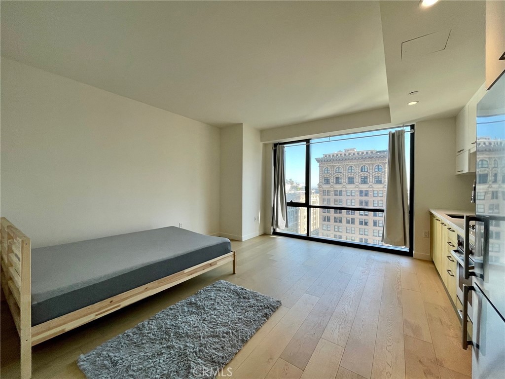 400 S Broadway #1202