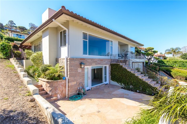 556 Via Media, Palos Verdes Estates, California 90274, 3 Bedrooms Bedrooms, ,3 BathroomsBathrooms,Residential,Sold,Via Media,PV22134957