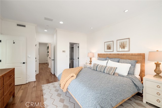 319 24th Street, Manhattan Beach, California 90266, 3 Bedrooms Bedrooms, ,3 BathroomsBathrooms,Residential,For Sale,24th,SB24126551