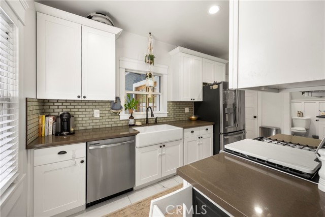 Detail Gallery Image 9 of 42 For 236 W 1st St, San Dimas,  CA 91773 - 3 Beds | 2 Baths