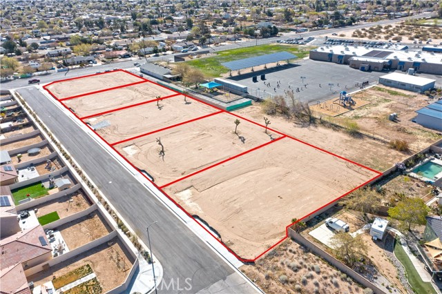 Detail Gallery Image 3 of 13 For 5 Valencia St, Hesperia,  CA 92345 - – Beds | – Baths