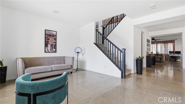 Detail Gallery Image 3 of 41 For 11938 Tiffany, Victorville,  CA 92392 - 4 Beds | 3 Baths