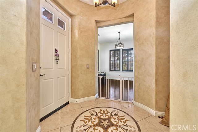 Detail Gallery Image 2 of 48 For 524 S Petunia, La Habra,  CA 90631 - 4 Beds | 3/1 Baths