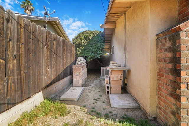 9501 Lubao Avenue photo 39
