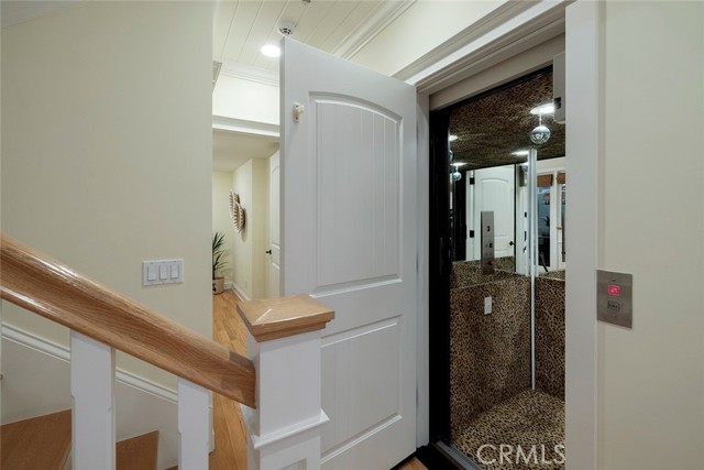 Detail Gallery Image 22 of 30 For 419 Marigold Ave, Corona Del Mar,  CA 92625 - 2 Beds | 2/1 Baths