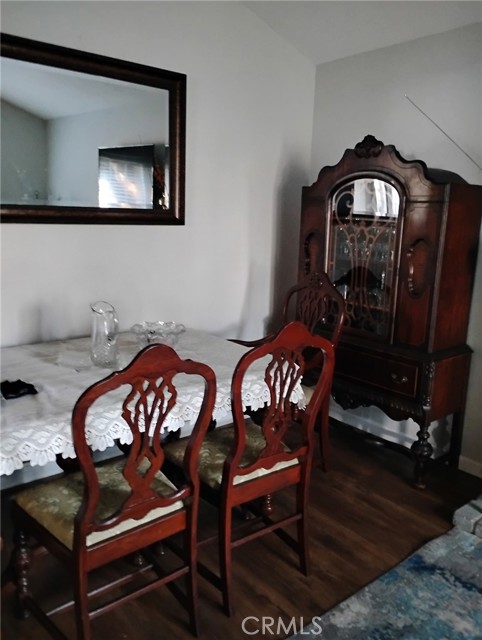 Detail Gallery Image 7 of 14 For 6300 Ringwood St, Bakersfield,  CA 93313 - 3 Beds | 2 Baths