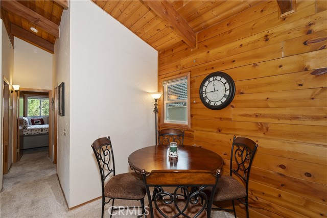Detail Gallery Image 10 of 49 For 27026 Overlook Ln, Lake Arrowhead,  CA 92352 - 2 Beds | 1/1 Baths