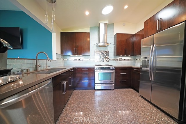 Image 10 of 38 For 27768 Crookshank Drive