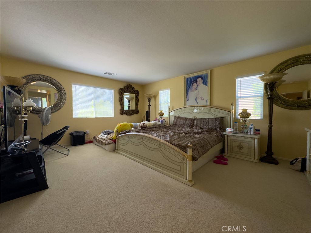 https://media.crmls.org/medias/26004fcb-8cdb-496b-9543-ce6755324bcc.jpg?preset=X-Large