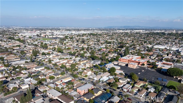 Detail Gallery Image 19 of 22 For 9723 San Juan, South Gate,  CA 90280 - – Beds | – Baths