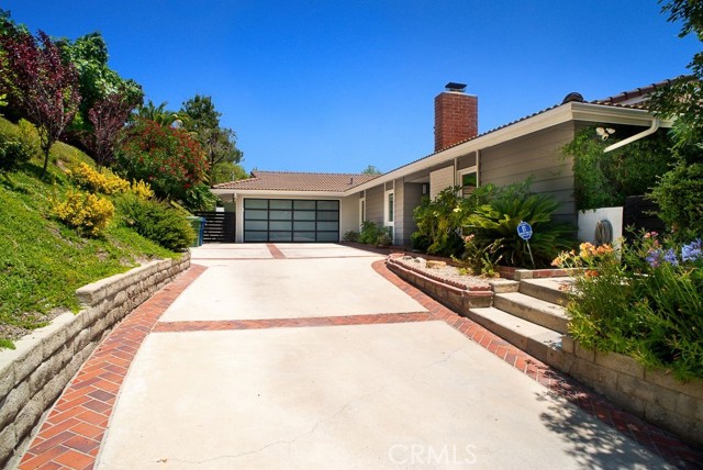 8464 Moorcroft Avenue, West Hills CA: https://media.crmls.org/medias/2600f78d-4499-4c0d-9b63-eb5d0836ca9d.jpg