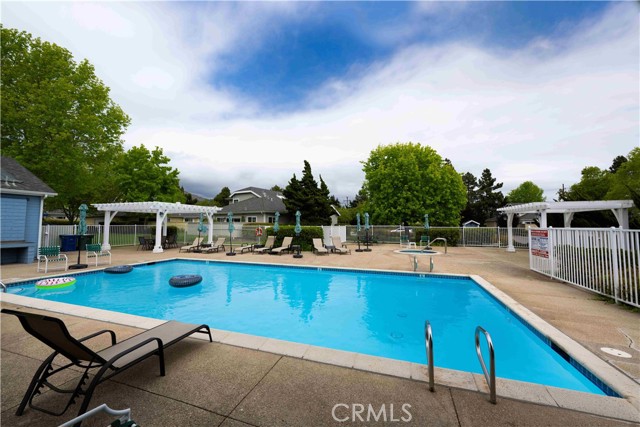 Detail Gallery Image 20 of 28 For 1559 Meadow Cir, Carpinteria,  CA 93013 - 3 Beds | 3 Baths