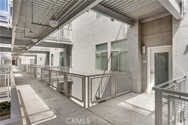 435 W Center Street Promenade, Anaheim CA: https://media.crmls.org/medias/260124dc-5425-467a-9da4-3ef5310ca160.jpg