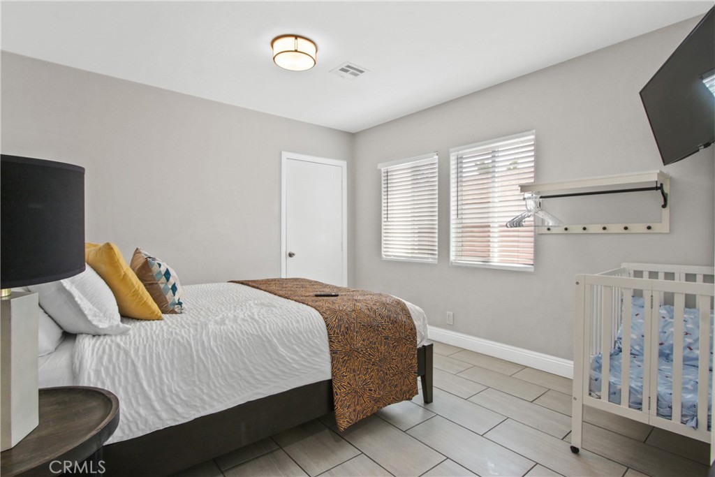 2601288e A798 4a8b A353 491fa84646b9