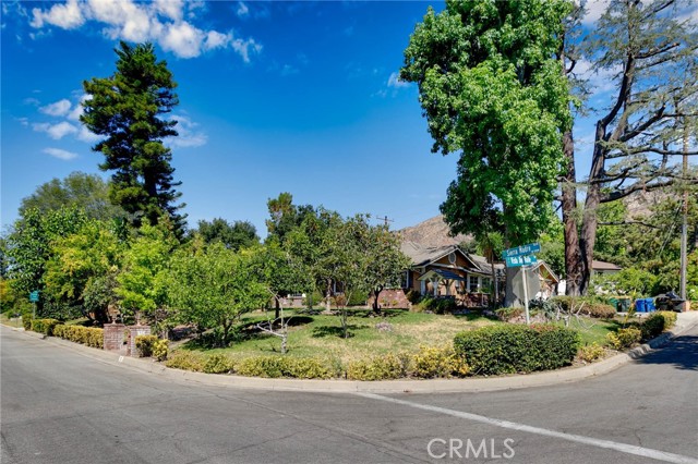37 Sierra Madre Boulevard, Arcadia CA: https://media.crmls.org/medias/260142d5-6d78-4455-9ccc-70992bb673da.jpg