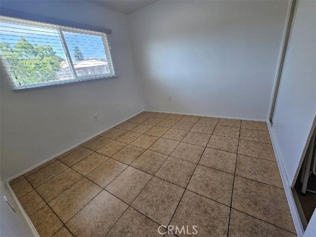 12372 1st St, Yucaipa CA: https://media.crmls.org/medias/26014aa1-0872-4fea-ba73-b6b68566482a.jpg