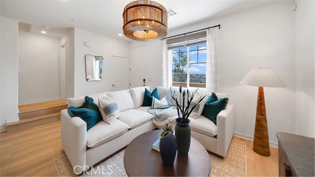 Detail Gallery Image 7 of 21 For 2609 Cloudview Privado, Ontario,  CA 91761 - 3 Beds | 2/1 Baths