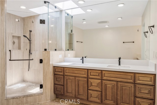 Detail Gallery Image 33 of 49 For 23 Foxglove Way, Irvine,  CA 92612 - 4 Beds | 2/1 Baths