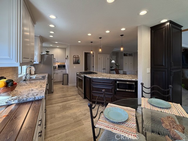 Detail Gallery Image 15 of 55 For 2298 Tipton St, Cambria,  CA 93428 - 2 Beds | 2/1 Baths