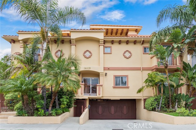 14819 Magnolia Boulevard, 11 photo 1