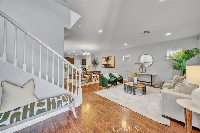 7265 Enclave Drive, Eastvale CA: https://media.crmls.org/medias/26026c98-e752-44b8-9986-c4f4a4972f5a.jpg