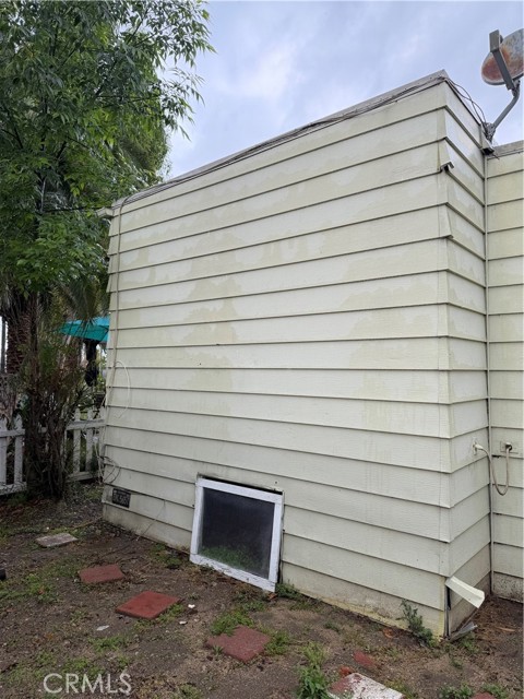 Detail Gallery Image 13 of 22 For 301 E Foothill #6,  Pomona,  CA 91767 - 2 Beds | 1 Baths