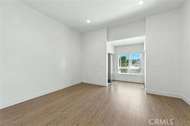 Detail Gallery Image 18 of 43 For 4461 Tujunga Ave #102,  Studio City,  CA 91602 - 3 Beds | 2/1 Baths