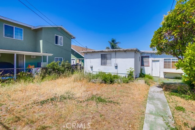 327 S 35th Street, San Diego CA: https://media.crmls.org/medias/26051f9e-e119-45de-bf9f-dfa09b146bed.jpg