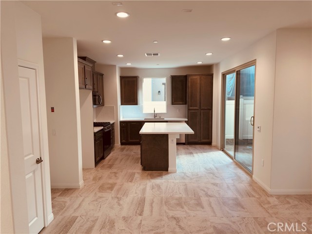 Detail Gallery Image 2 of 16 For 4280 S Malagon Privado, Ontario,  CA 91761 - 3 Beds | 2/1 Baths