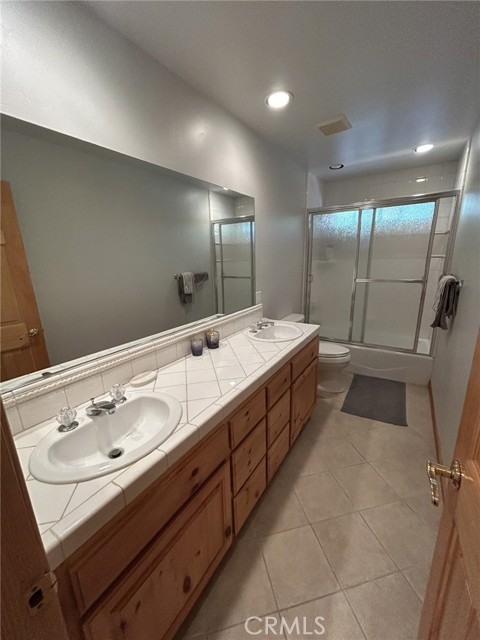 41613 Hummingbird Lane, Big Bear Lake CA: https://media.crmls.org/medias/2605a87a-ac64-46c1-87fc-4f7471b43309.jpg