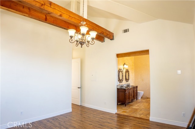 4622 W 131st Street, Hawthorne CA: https://media.crmls.org/medias/2605fac5-b044-4f89-91fd-437e150008e1.jpg