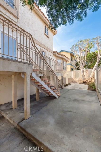 2319 Clark Lane, Redondo Beach, California 90278, 4 Bedrooms Bedrooms, ,2 BathroomsBathrooms,Residential,For Sale,Clark,SB25027978