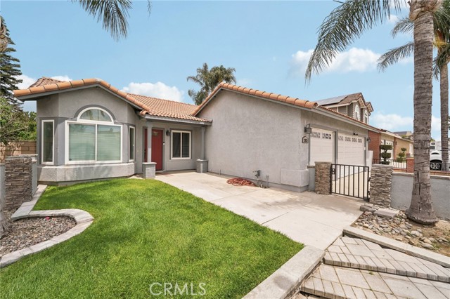 Detail Gallery Image 2 of 18 For 2925 Greenbriar Dr, Ontario,  CA 91761 - 4 Beds | 2 Baths