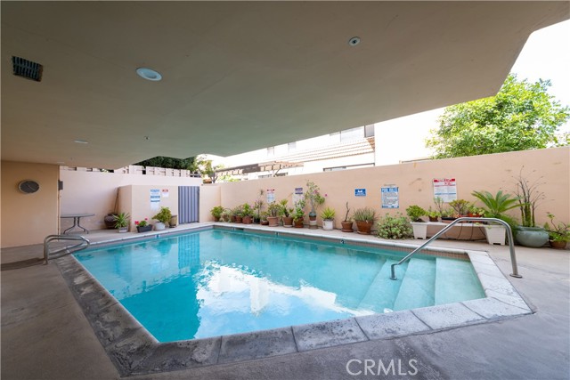 Detail Gallery Image 43 of 53 For 5224 Zelzah Ave #309,  Encino,  CA 91316 - 2 Beds | 2/1 Baths