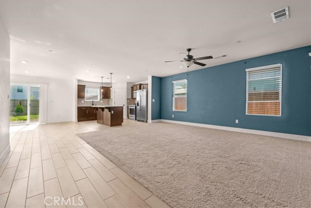 Detail Gallery Image 12 of 51 For 2520 S Spruce St, Visalia,  CA 93292 - 4 Beds | 2/1 Baths