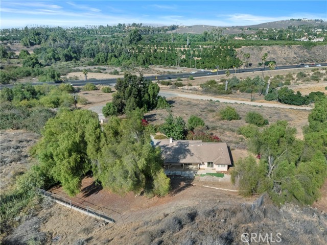 14511 Pine Court, Riverside CA: https://media.crmls.org/medias/26066cce-5254-4a26-9f18-28bfd64a4552.jpg