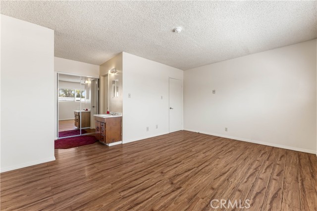 Detail Gallery Image 18 of 33 For 5530 Ackerfield Ave #206,  Long Beach,  CA 90805 - 2 Beds | 1 Baths