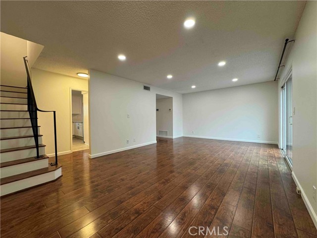 Detail Gallery Image 4 of 16 For 8245 Graham, Buena Park,  CA 90621 - 4 Beds | 2/1 Baths