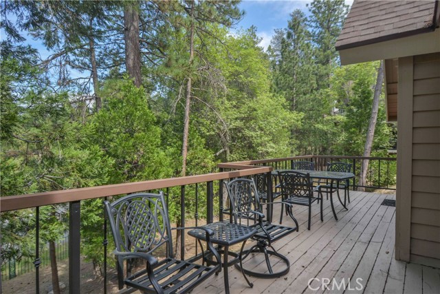 Detail Gallery Image 13 of 24 For 517 Sugar Pine Dr, Lake Arrowhead,  CA 92352 - 2 Beds | 2 Baths