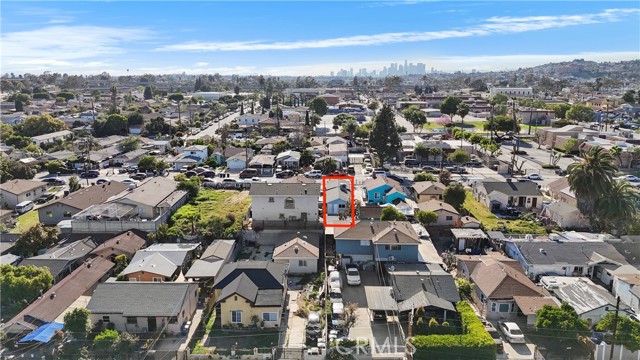 320 N Arizona Avenue, Los Angeles CA: https://media.crmls.org/medias/260996dd-d718-4f30-ac33-bf040f37e78c.jpg